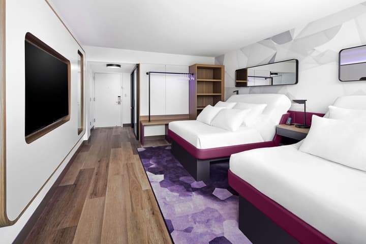 YOTEL Washington DC, Select by Hilton