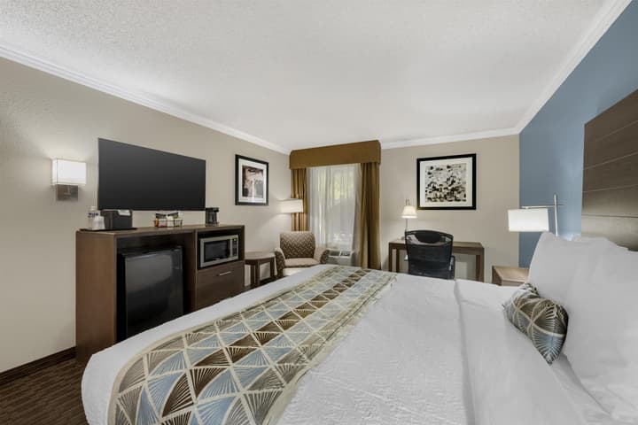 Best Western Airport Albuquerque InnSuites Hotel & Suites