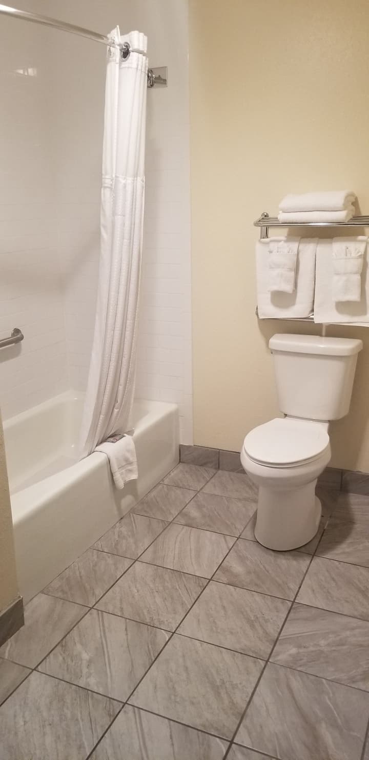 Best Western Airport Albuquerque InnSuites Hotel & Suites