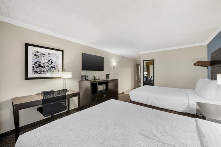 Best Western Airport Albuquerque InnSuites Hotel & Suites