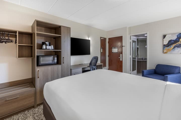 SureStay Plus Hotel by Best Western Chicago Lombard
