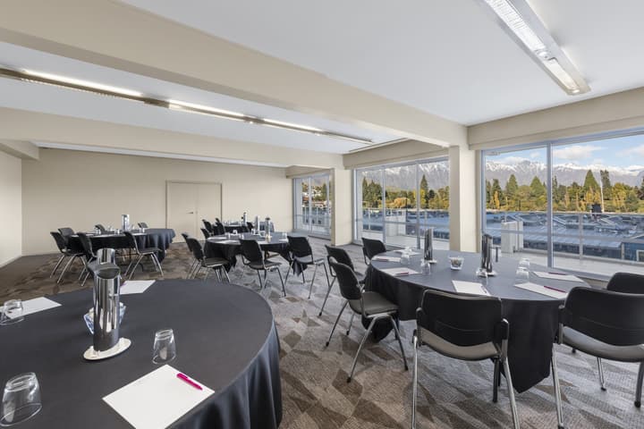 Crowne Plaza Hotel Queenstown by IHG