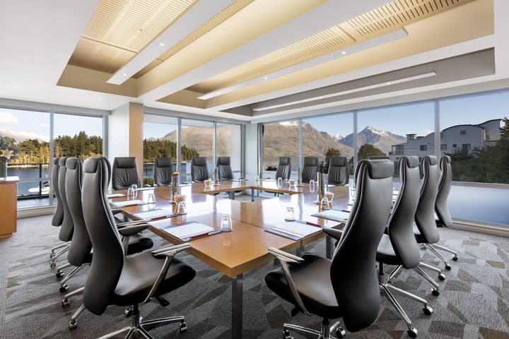 Crowne Plaza Hotel Queenstown by IHG