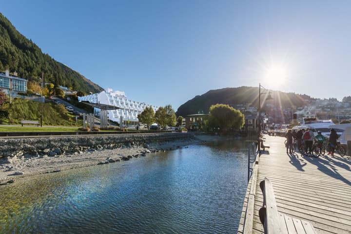 Crowne Plaza Hotel Queenstown by IHG