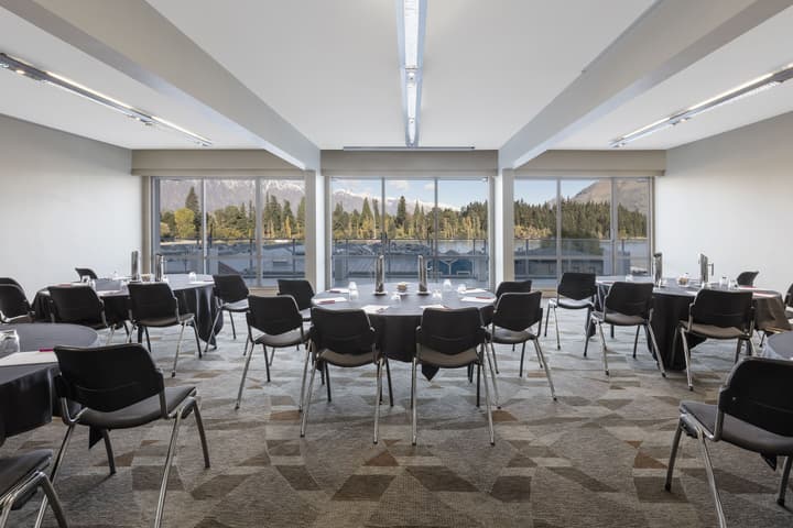 Crowne Plaza Hotel Queenstown by IHG