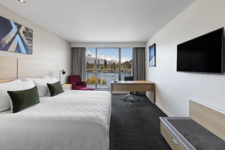 Crowne Plaza Hotel Queenstown by IHG
