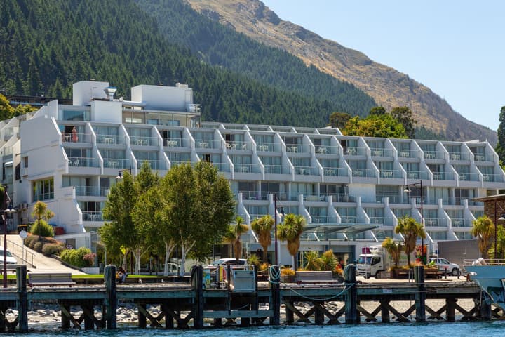 Crowne Plaza Hotel Queenstown by IHG