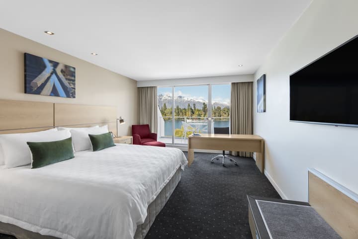 Crowne Plaza Hotel Queenstown by IHG