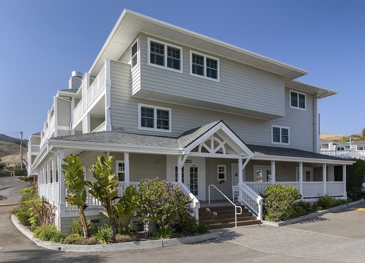 Pismo Lighthouse Suites