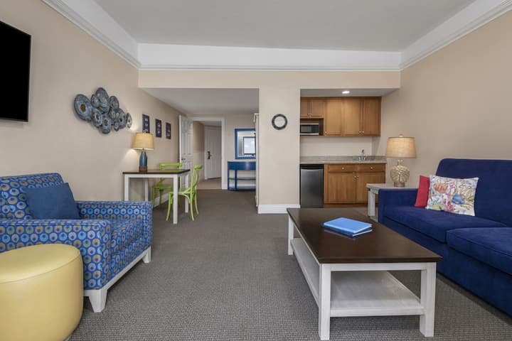Pismo Lighthouse Suites