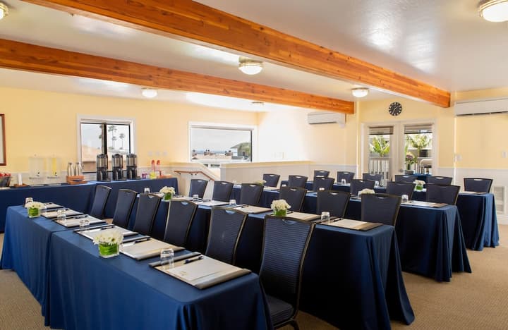 Pismo Lighthouse Suites