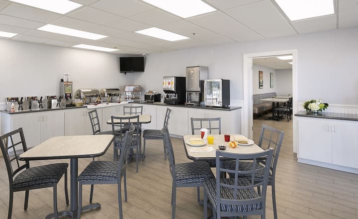 Pismo Lighthouse Suites