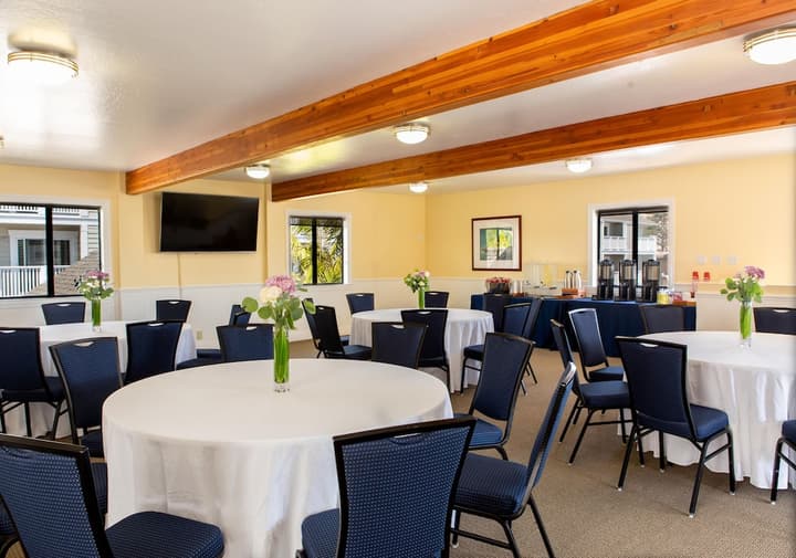 Pismo Lighthouse Suites