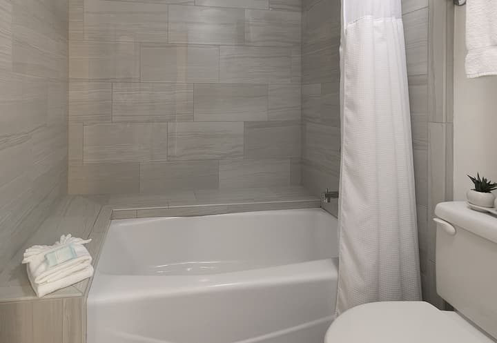 Pismo Lighthouse Suites