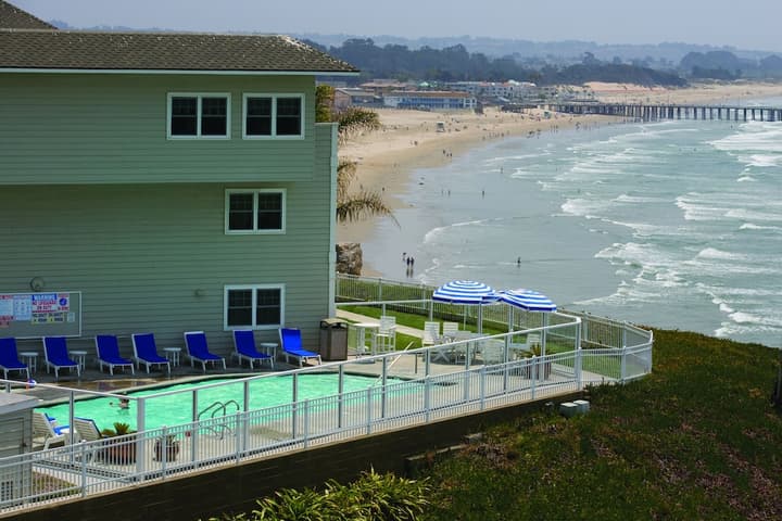 Pismo Lighthouse Suites