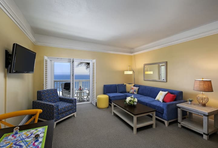 Pismo Lighthouse Suites