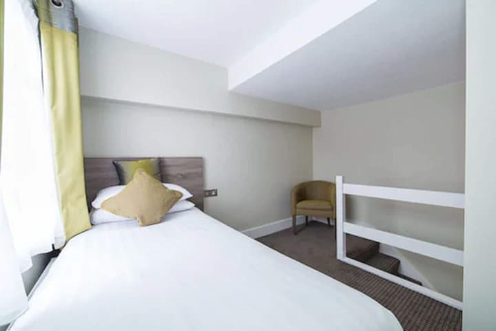 Phoenix Hotel
