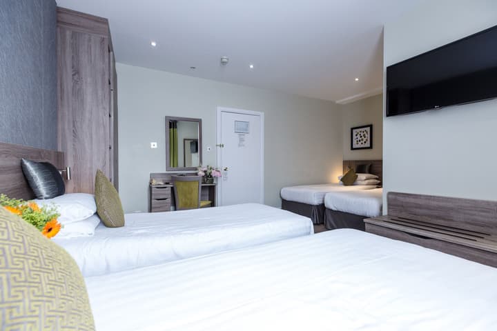 Phoenix Hotel