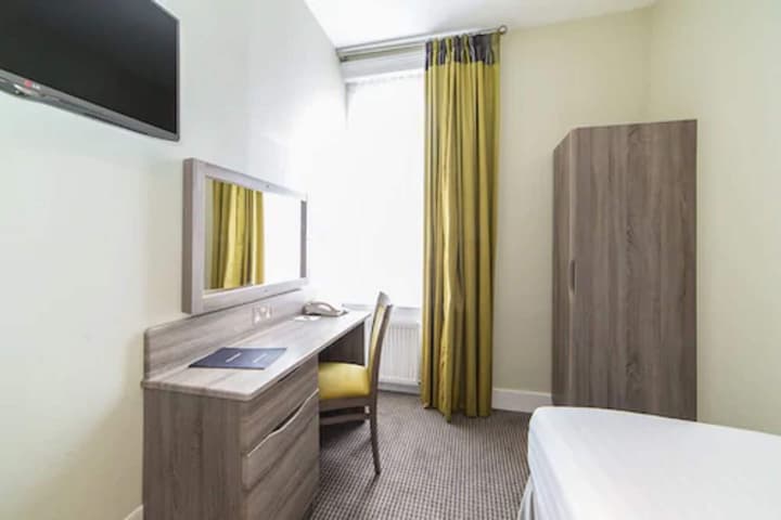 Phoenix Hotel