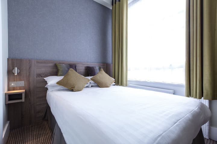 Phoenix Hotel