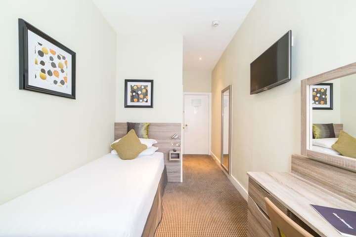 Phoenix Hotel
