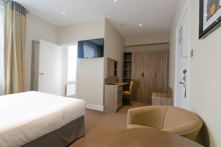 Phoenix Hotel