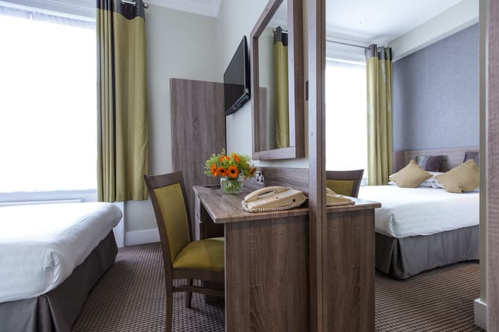 Phoenix Hotel