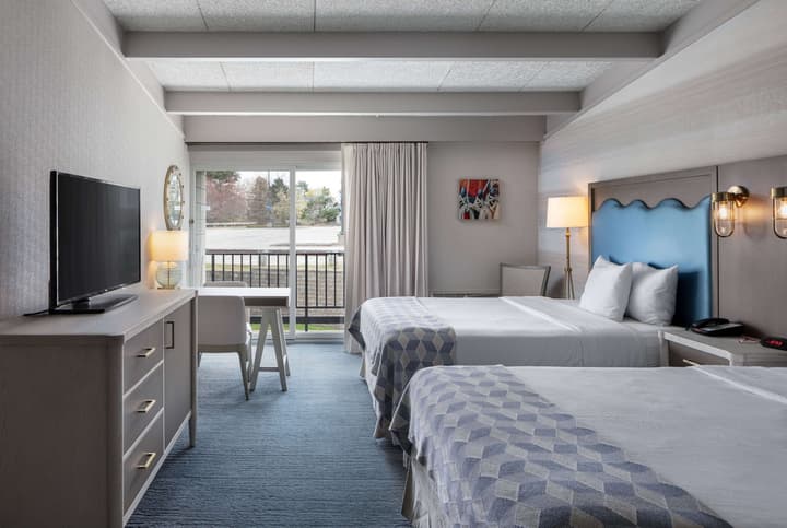 Howard Johnson by Wyndham Middletown Newport Area