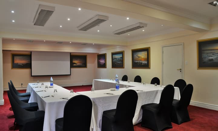 Capetonian Hotel