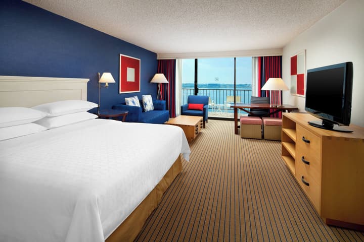 Sheraton San Diego Resort