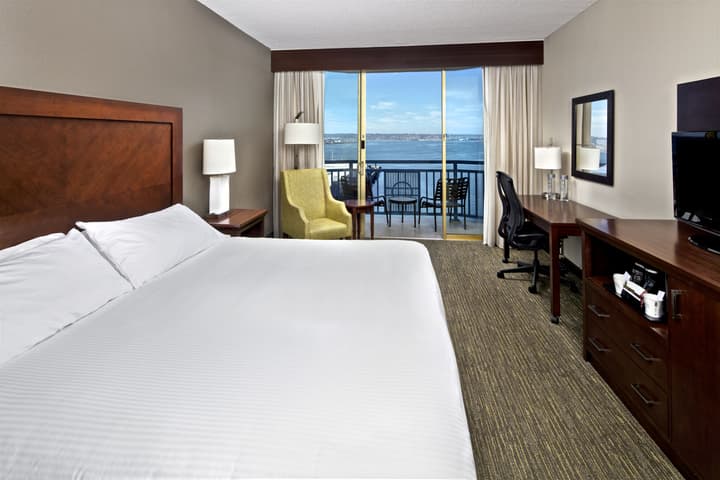 Wyndham San Diego Bayside