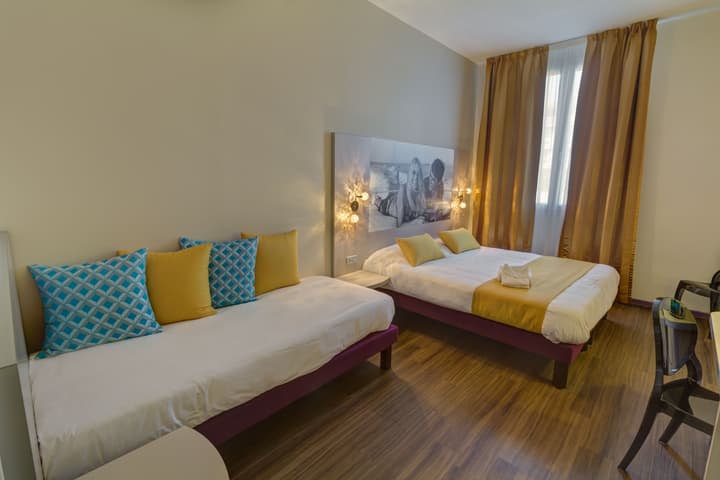 Hôtel Arles Plaza