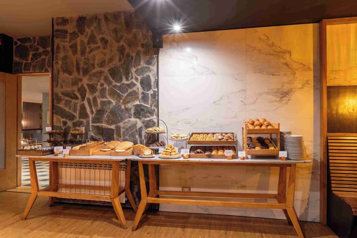Las Hayas Resort Hotel