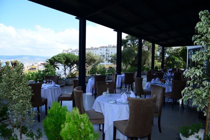 El Minzah Hotel