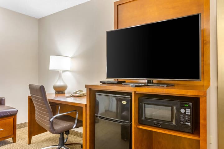 Comfort Suites Oakbrook Terrace - Chicago West