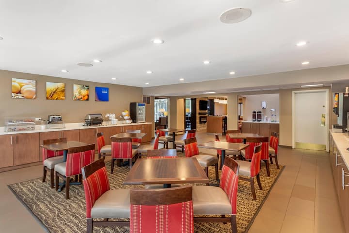 Comfort Suites Oakbrook Terrace - Chicago West