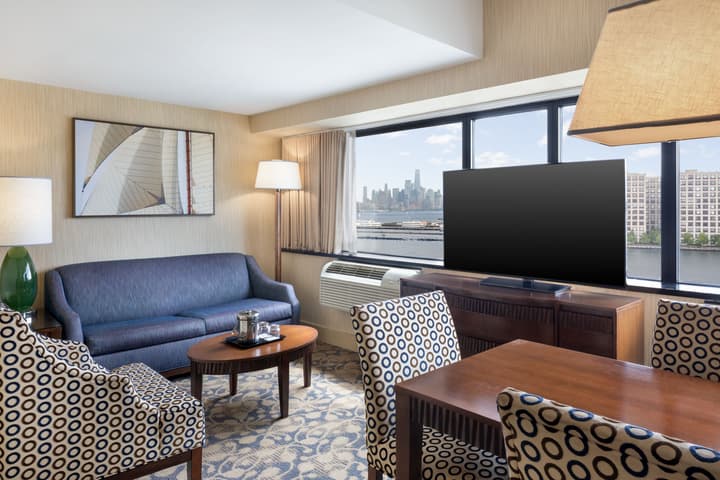 Sheraton Lincoln Harbor Hotel