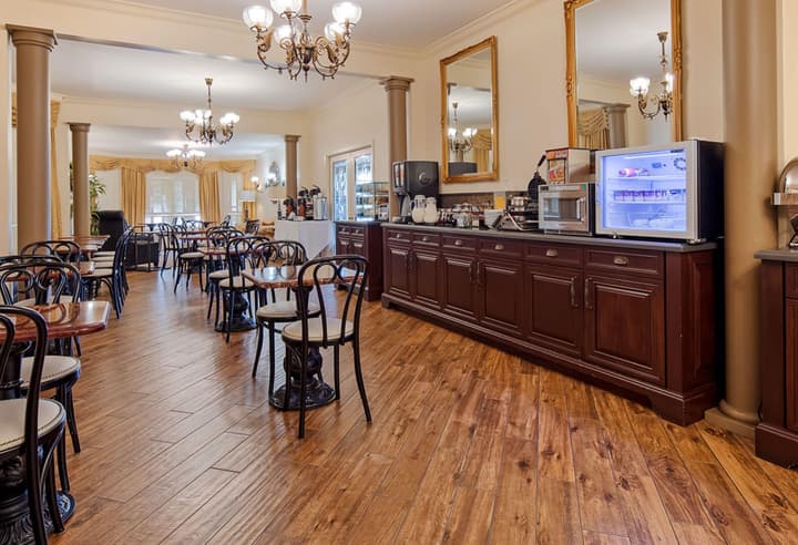 Victorian Inn