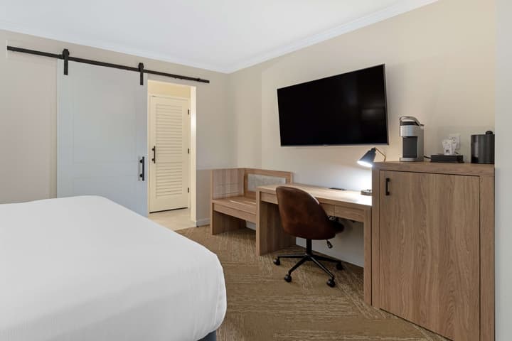 Best Western Plus Inn At The Vines