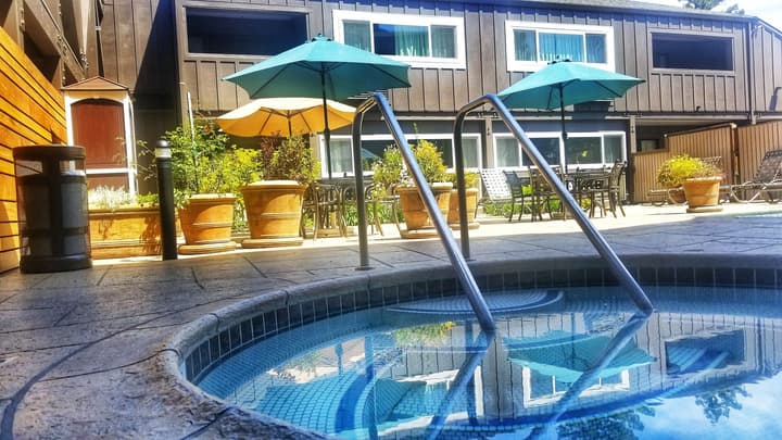 Best Western Plus Inn At The Vines