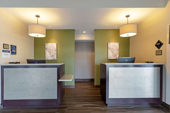 Best Western Plus Inn At The Vines