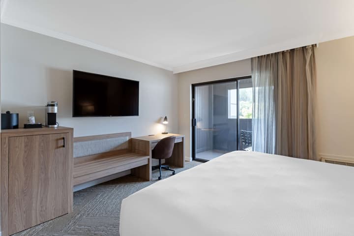 Best Western Plus Inn At The Vines
