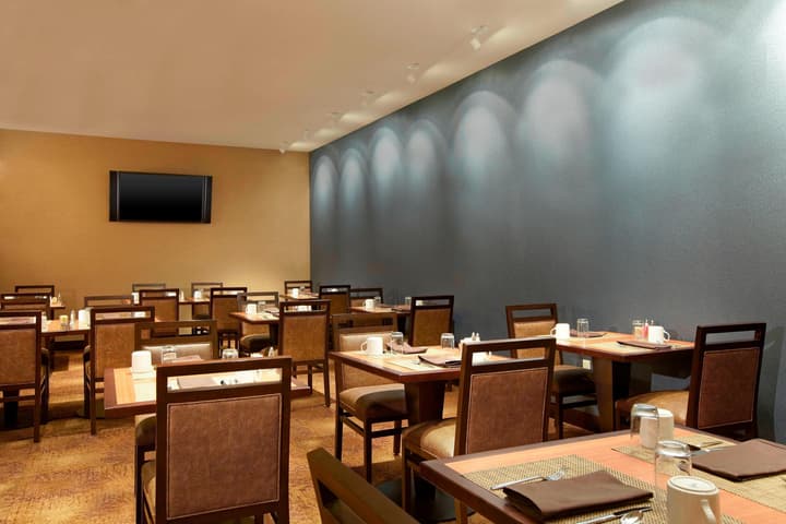 The Westin Bonaventure Hotel and Suites, Los Angeles