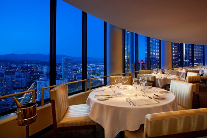 The Westin Bonaventure Hotel and Suites, Los Angeles