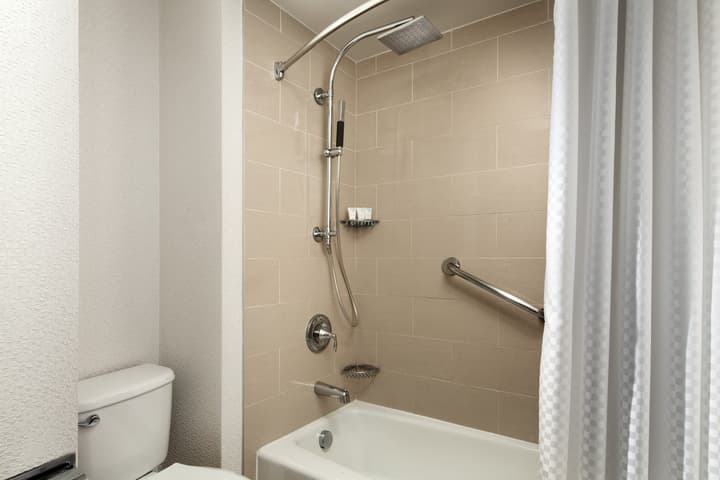 The Westin Bonaventure Hotel and Suites, Los Angeles