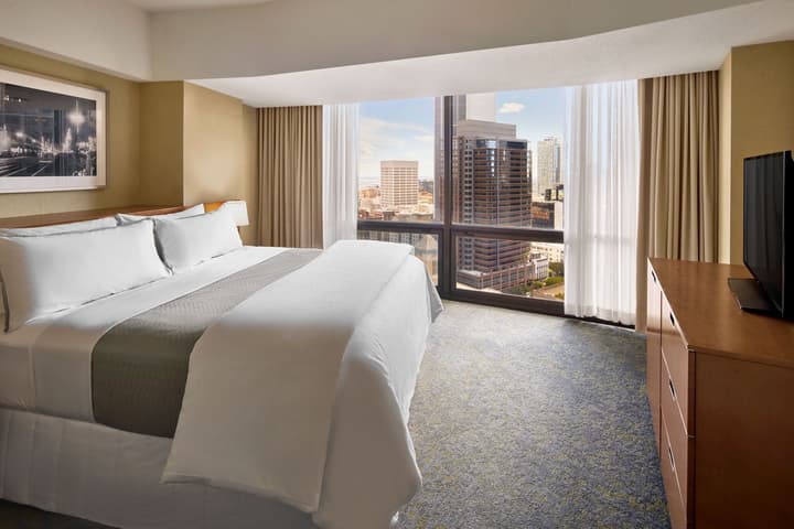 The Westin Bonaventure Hotel and Suites, Los Angeles