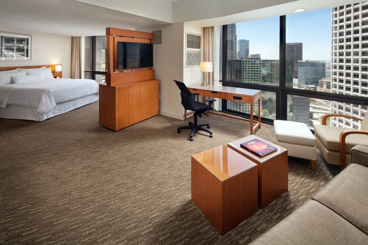 The Westin Bonaventure Hotel and Suites, Los Angeles