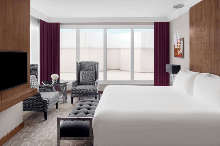 Radisson Blu Hotel and Convention Centre, Riyadh Minhal