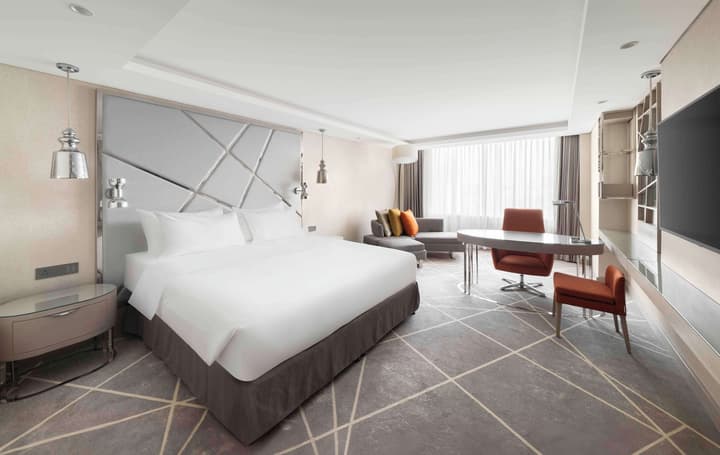 Radisson Blu Hotel and Convention Centre, Riyadh Minhal