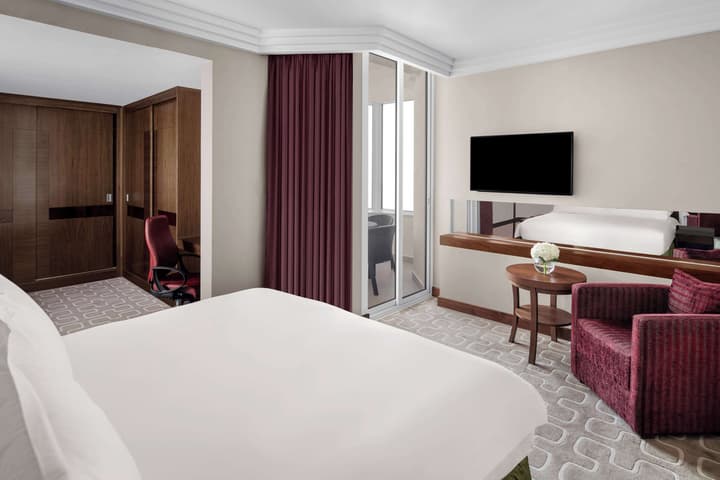 Radisson Blu Hotel and Convention Centre, Riyadh Minhal